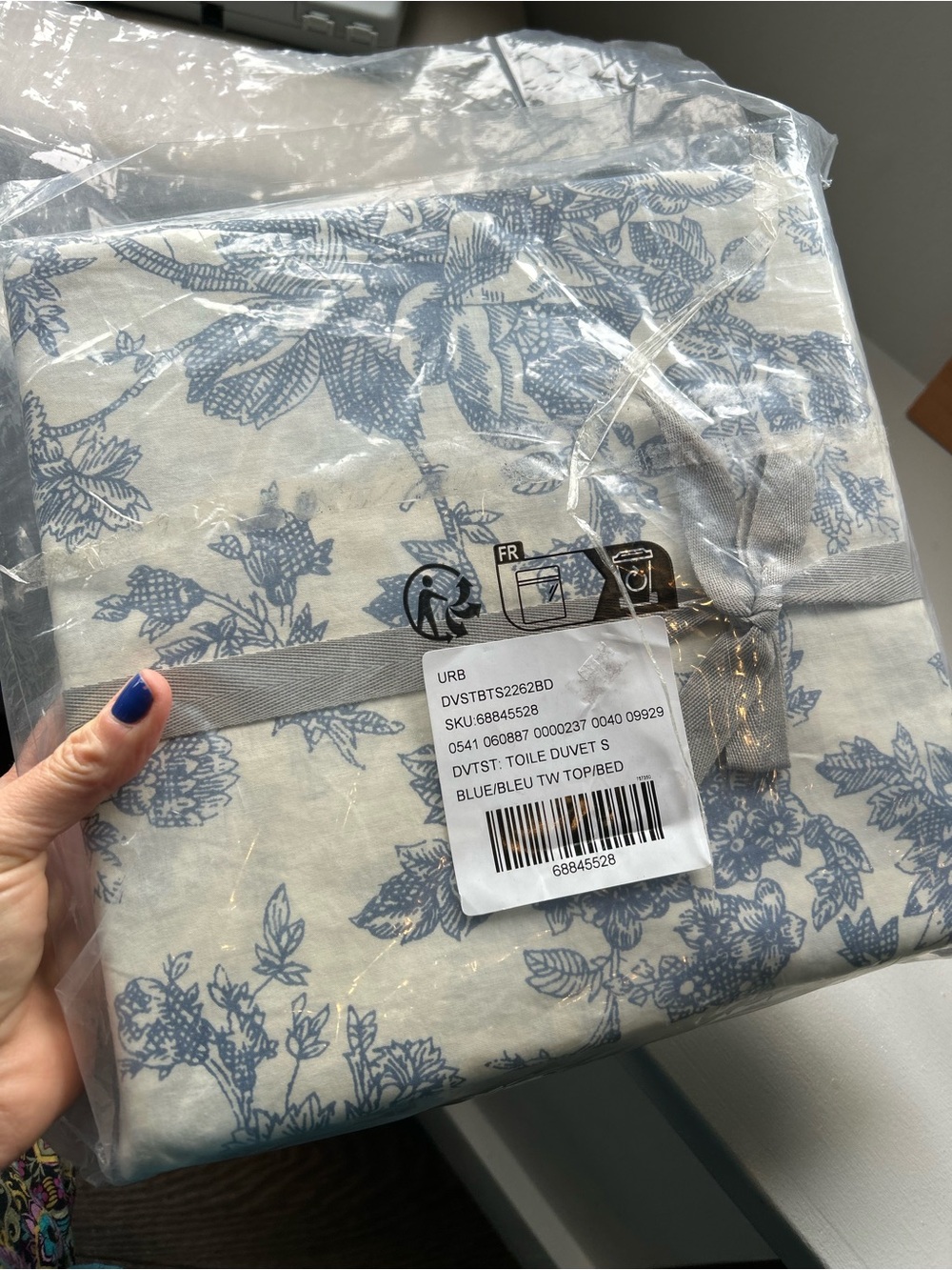 Urban Outfitters Blue Floral Cotton Duvet Cover - Cream Base